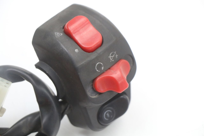 photo de PRZEŁĄCZNIK PRAWY LONGJIA EASY MAX 125 (2020 - 2024) - Szczegół części