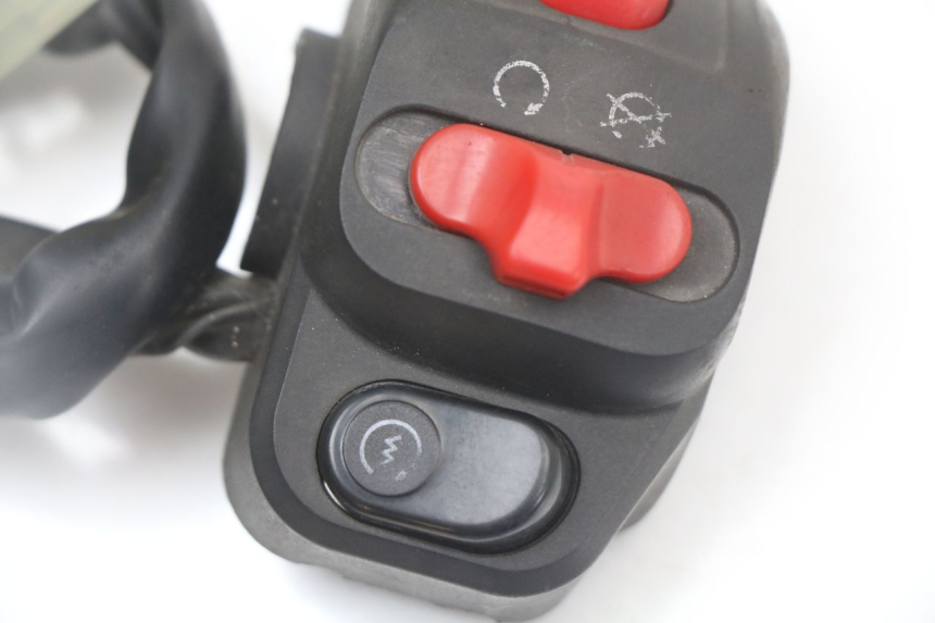 photo de PRZEŁĄCZNIK PRAWY LONGJIA EASY MAX 125 (2020 - 2024) - Inny kąt widzenia