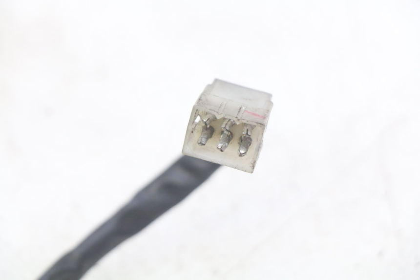 photo de PRZEŁĄCZNIK PRAWY PEUGEOT ELYSEO 125 (1999 - 2004) - Szczegół części