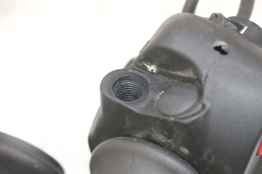 photo de PRZEŁĄCZNIK PRAWY PEUGEOT ELYSTAR 125 (2002 - 2007) - Szczegół części