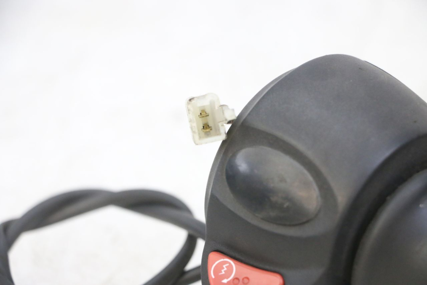 photo de PRZEŁĄCZNIK PRAWY PEUGEOT ELYSTAR 125 (2002 - 2007) - Punkty mocowania