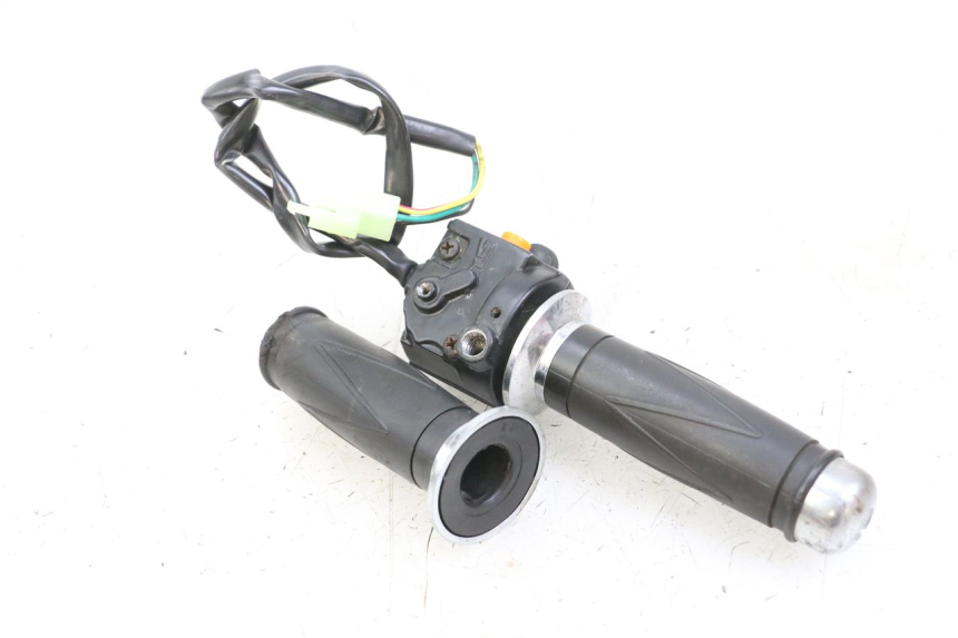 photo de PRZEŁĄCZNIK PRAWY EUROCKA RETRO 50 (2007 - 2014) - Zoom stanu zużycia