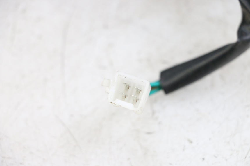 photo de PRZEŁĄCZNIK PRAWY JM MOTORS EVOLIS 4T 50 (2018 - 2022) - Zoom stanu zużycia