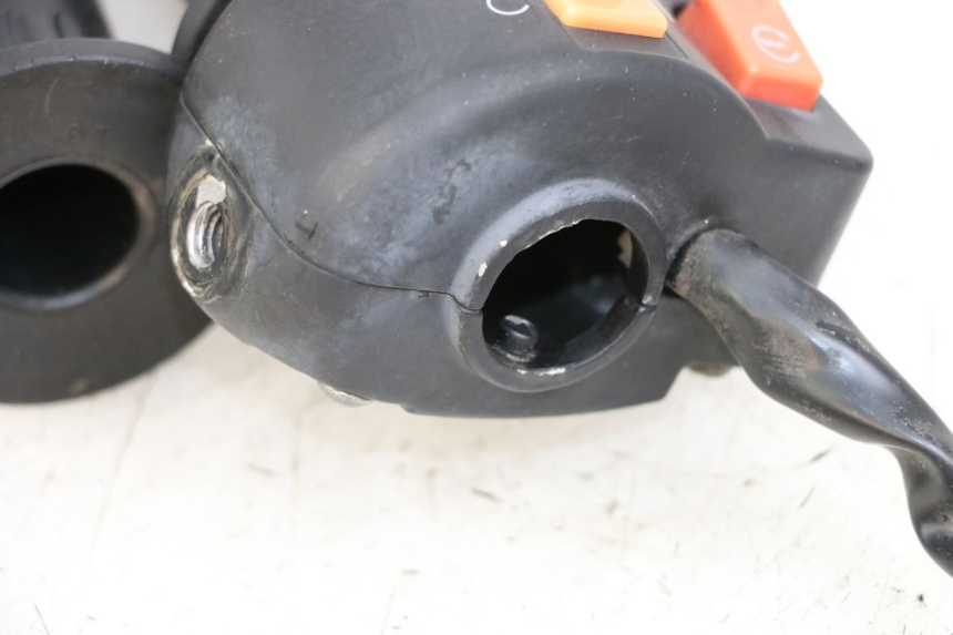 photo de PRZEŁĄCZNIK PRAWY JM MOTORS EVOLIS 4T 50 (2018 - 2022) - Widok ogólny