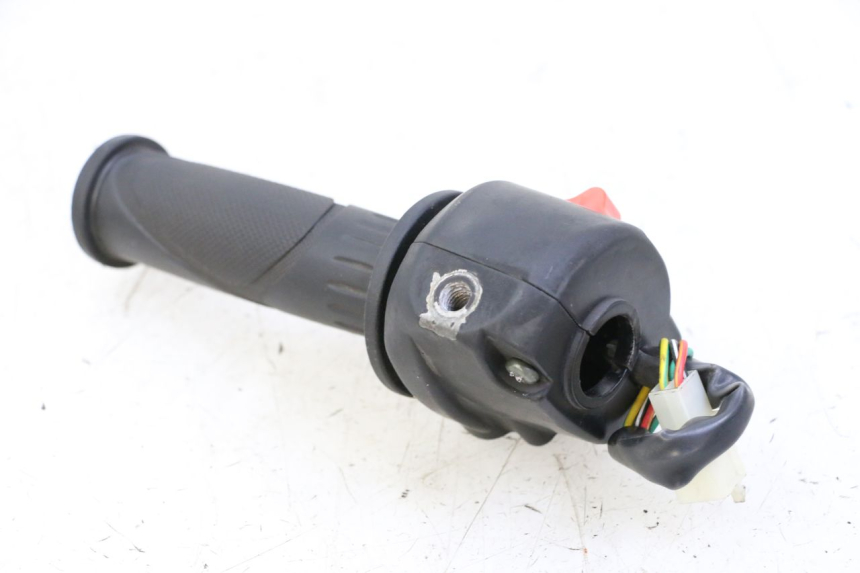 photo de PRZEŁĄCZNIK PRAWY JM MOTORS EVOLIS 4T 50 (2018 - 2022) - Widok ogólny