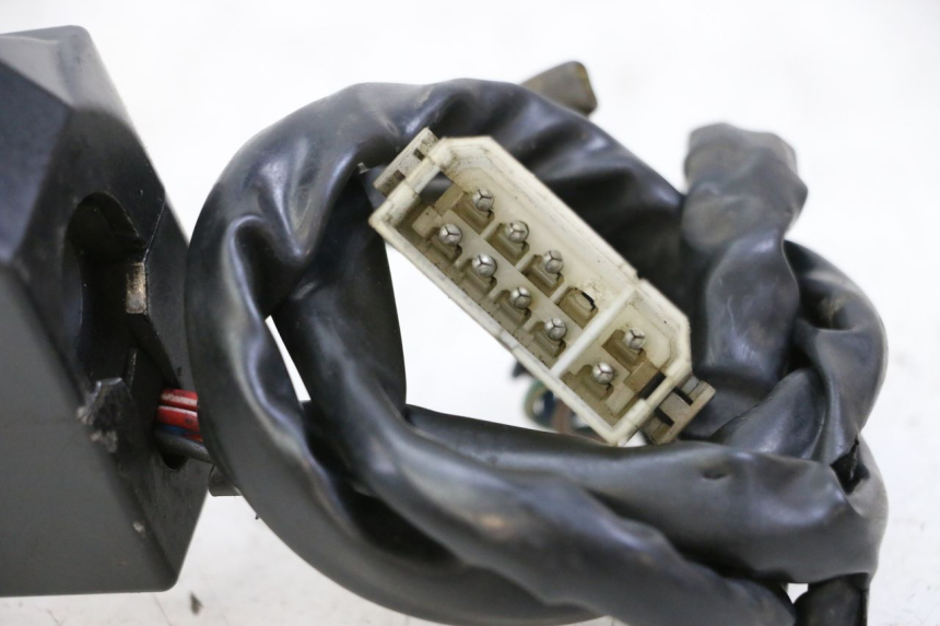 photo de PRZEŁĄCZNIK PRAWY YAMAHA FJ 36Y 1100 (1984 - 1985) - Widok ogólny