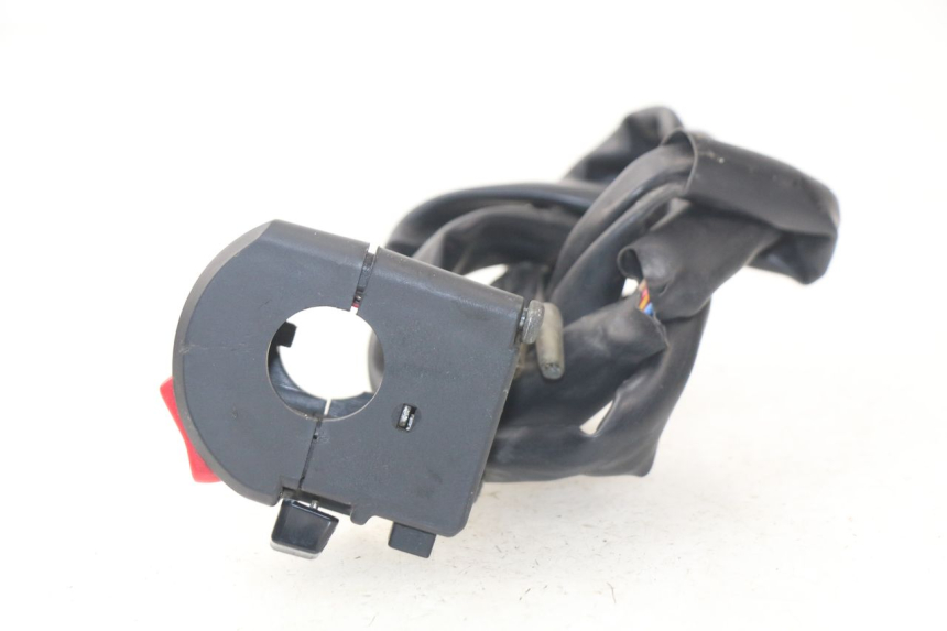 photo de PRZEŁĄCZNIK PRAWY YAMAHA FJR ABS 1300 (2006 - 2012) - Szczegół części