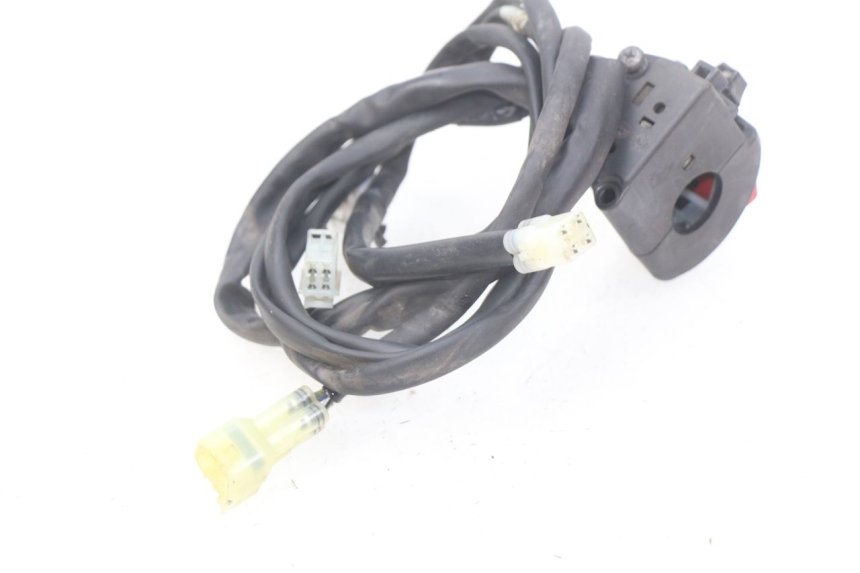 photo de PRZEŁĄCZNIK PRAWY YAMAHA FJR ABS 1300 (2016 - 2020) - Zoom stanu zużycia