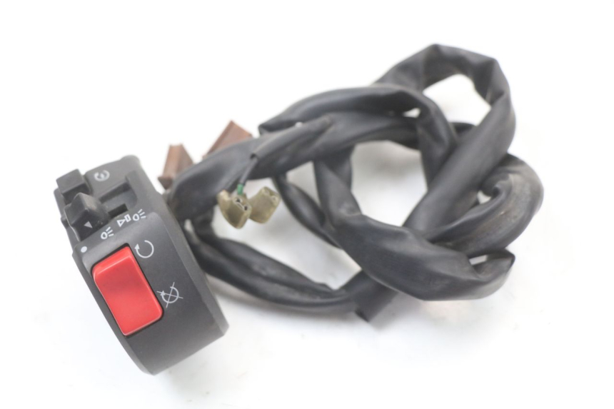 photo de PRZEŁĄCZNIK PRAWY YAMAHA FJR ABS 1300 (2006 - 2012) - Zoom stanu zużycia