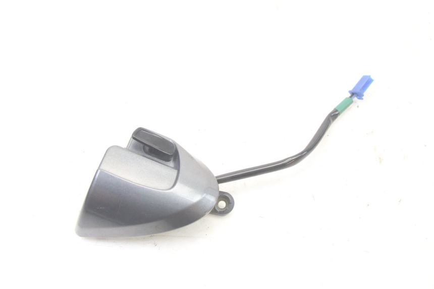 photo de PRZEŁĄCZNIK PRAWY MBK FLAME X 125 (2007 - 2016) - Zoom stanu zużycia