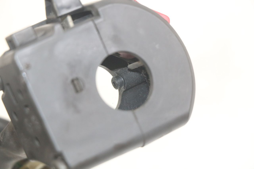 photo de PRZEŁĄCZNIK PRAWY YAMAHA FZS FAZER 600 (1998 - 2001) - Szczegół części