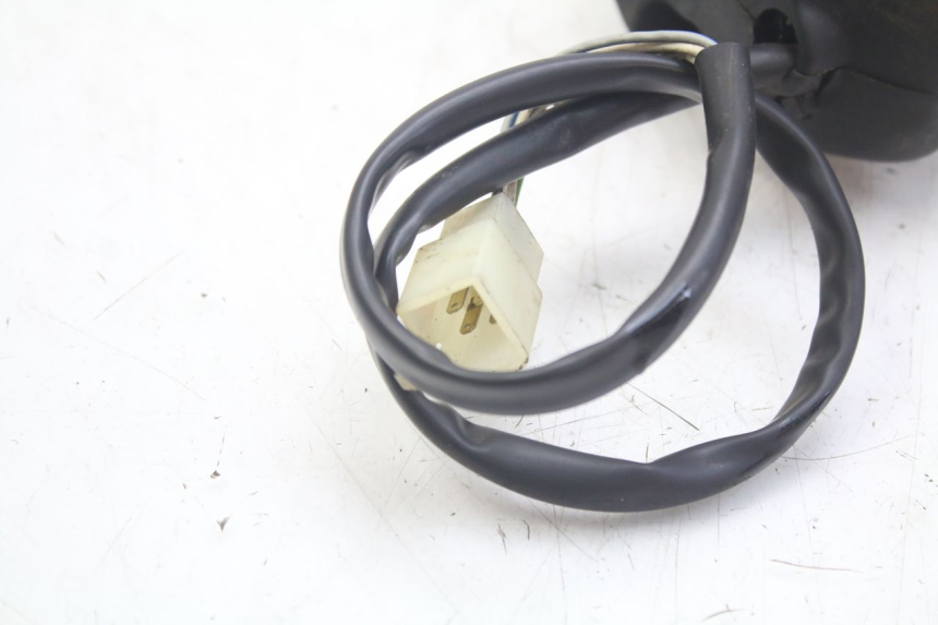 photo de PRZEŁĄCZNIK PRAWY PEUGEOT GEOPOLIS RS 125 (2007 - 2009) - Zbliżenie techniczne