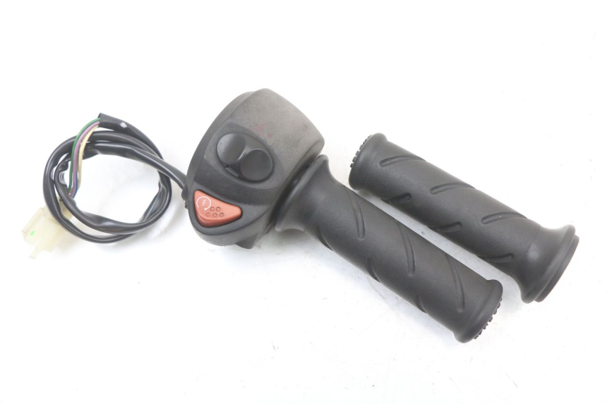 photo de PRZEŁĄCZNIK PRAWY PEUGEOT GEOPOLIS RS 125 (2007 - 2009) - Widok główny