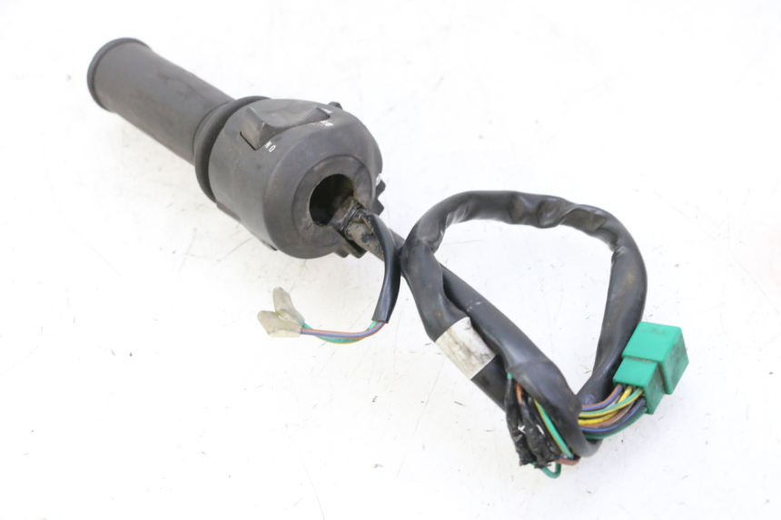 photo de PRZEŁĄCZNIK PRAWY KYMCO GRAND DINK 125 (2008 - 2014) - Część sprawdzona