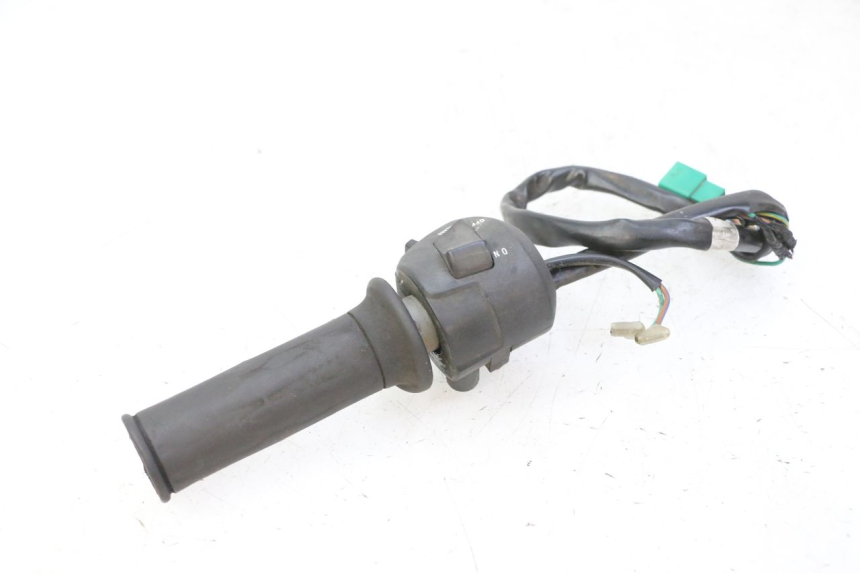 photo de PRZEŁĄCZNIK PRAWY KYMCO GRAND DINK 125 (2008 - 2014) - Oznaczenia i referencje