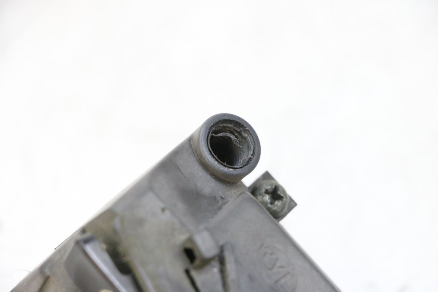 photo de PRZEŁĄCZNIK PRAWY JM MOTORS GTS 125 (2015 - 2019) - Zoom stanu zużycia