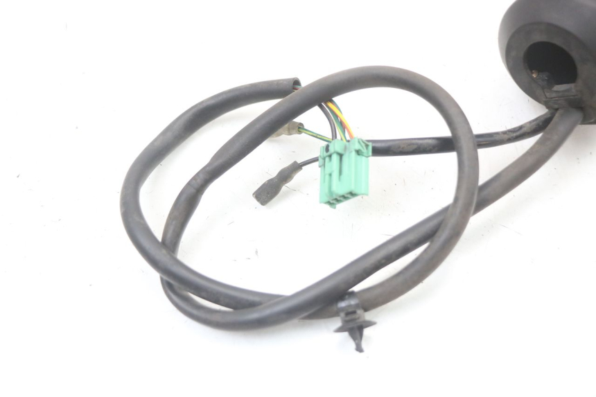 photo de PRZEŁĄCZNIK PRAWY HONDA FES S-WING SWING 125 (2007 - 2015) - Widok ogólny