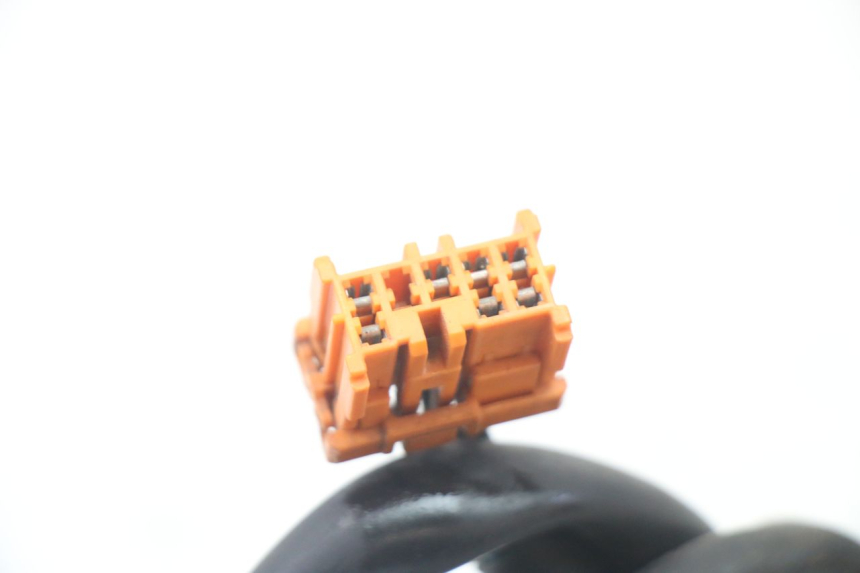 photo de PRZEŁĄCZNIK PRAWY HONDA FES S-WING SWING ABS 125 (2007 - 2015) - Stan powierzchni