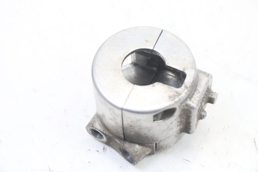 photo de PRZEŁĄCZNIK PRAWY HONDA VT C2 SHADOW 750 (1997 - 2001) - Zbliżenie techniczne