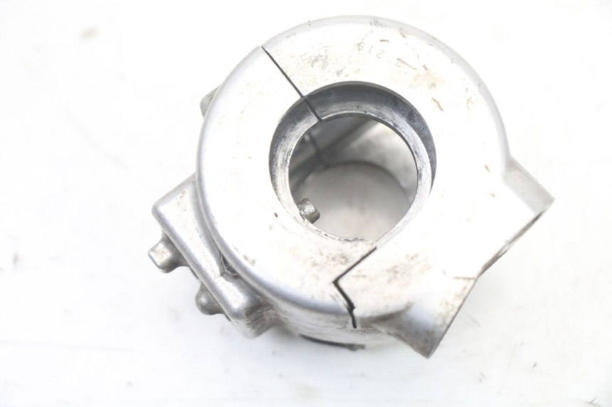 photo de PRZEŁĄCZNIK PRAWY HONDA VT C2 SHADOW 750 (1997 - 2001) - Widok ogólny