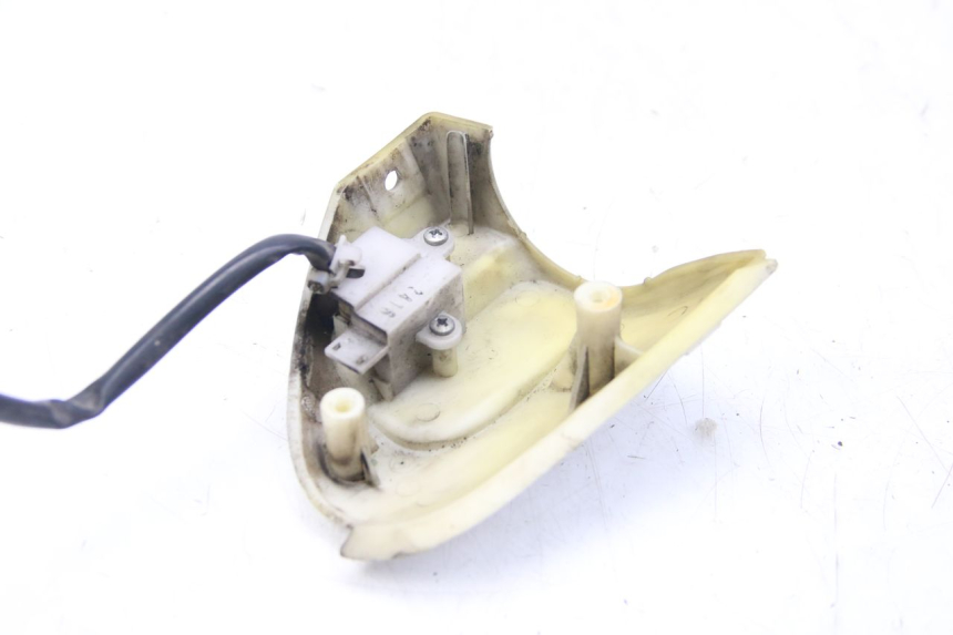photo de PRZEŁĄCZNIK PRAWY YAMAHA HW XENTER 125 (2011 - 2017) - Zoom stanu zużycia