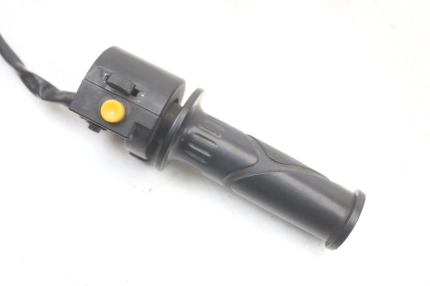 photo de PRZEŁĄCZNIK PRAWY JM MOTORS OLDIES 4T 50 (2010 - 2020) - Szczegół części