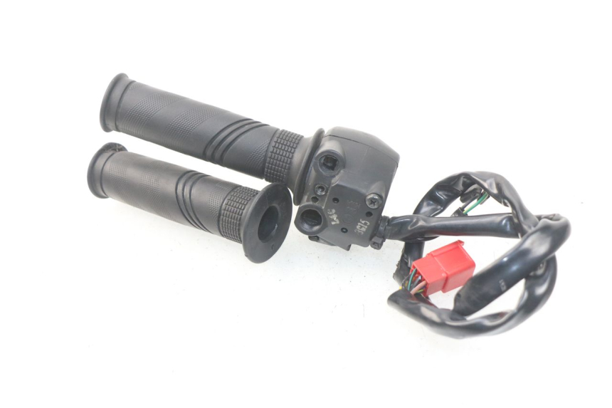 photo de PRZEŁĄCZNIK PRAWY SYM JOYMAX 250 (2013 - 2017) - Inny kąt widzenia