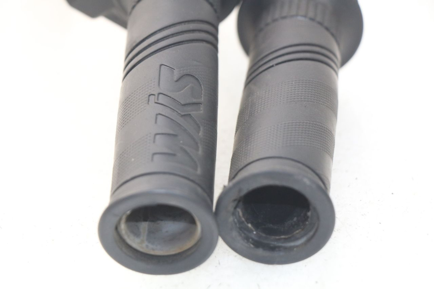 photo de PRZEŁĄCZNIK PRAWY SYM JOYMAX 250 (2013 - 2017) - Punkty mocowania