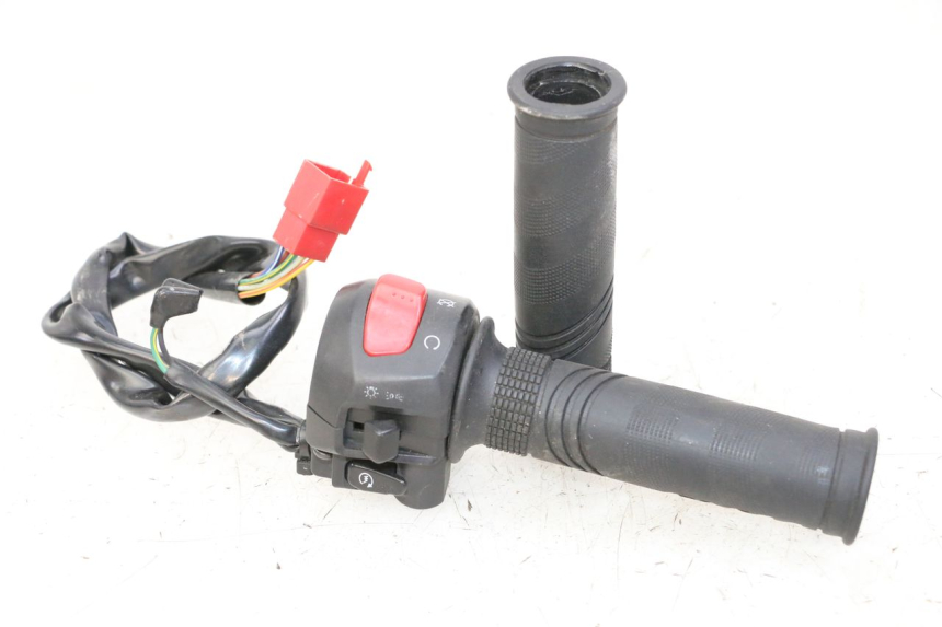 photo de PRZEŁĄCZNIK PRAWY SYM JOYMAX 125 (2010 - 2017) - Widok główny