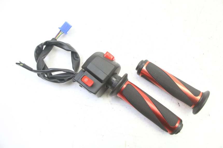 photo de PRZEŁĄCZNIK PRAWY KIDEN KD125-G 125 (2018 - 2022) - Widok główny