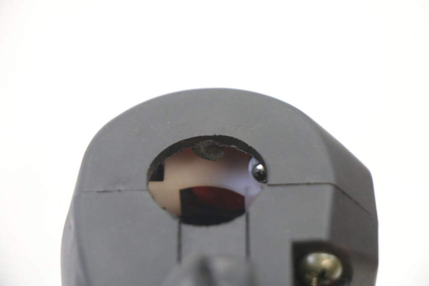 photo de PRZEŁĄCZNIK PRAWY KIDEN KD125-G 125 (2018 - 2022) - Punkty mocowania