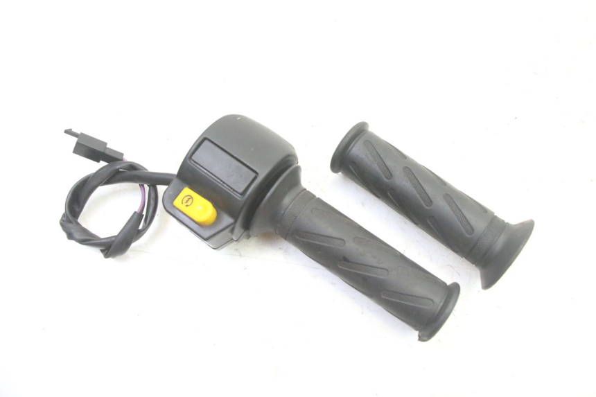 photo de PRZEŁĄCZNIK PRAWY PEUGEOT KISBEE 2T 50 (2010 - 2017) - Widok główny