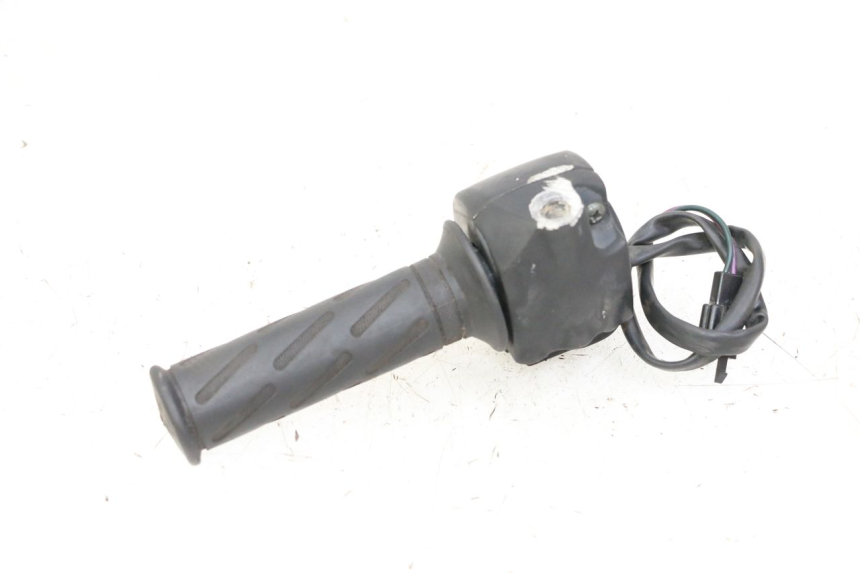 photo de PRZEŁĄCZNIK PRAWY PEUGEOT KISBEE 2T 50 (2010 - 2017) - Inny kąt widzenia