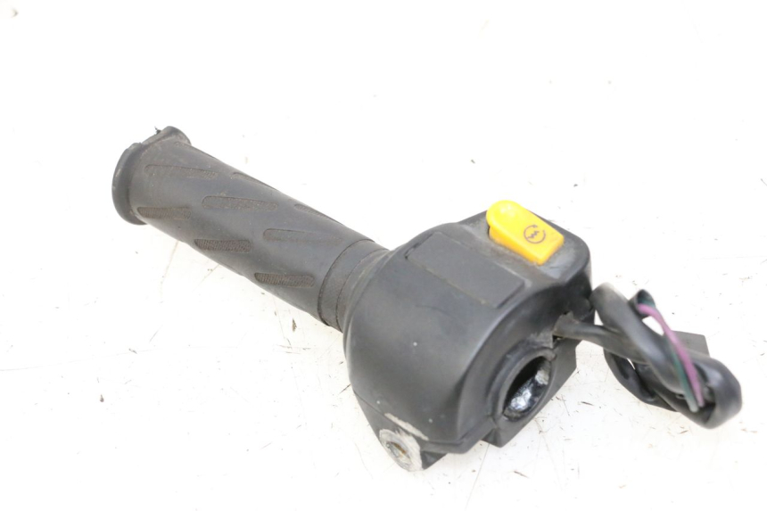 photo de PRZEŁĄCZNIK PRAWY PEUGEOT KISBEE 2T 50 (2010 - 2017) - Punkty mocowania