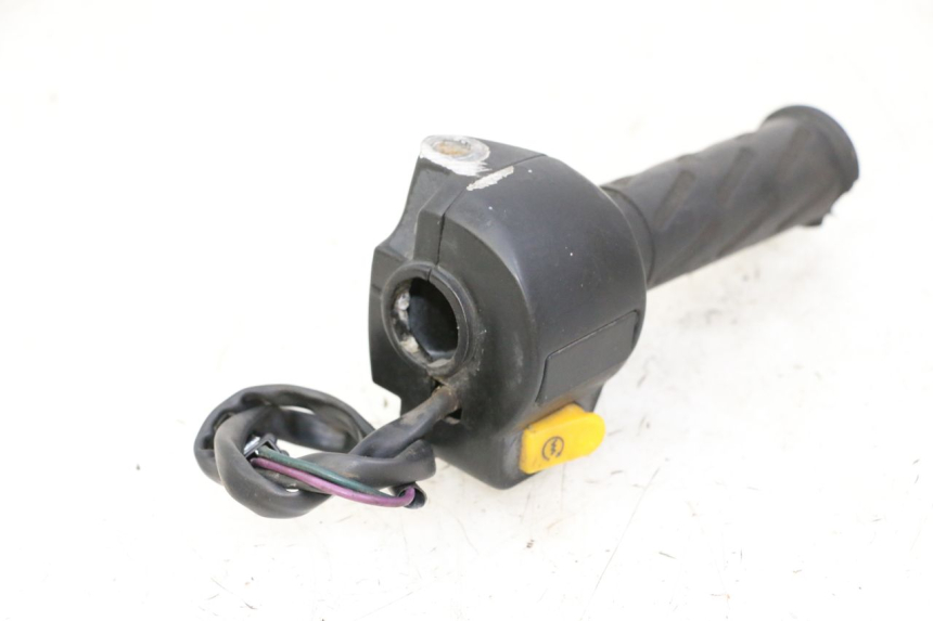 photo de PRZEŁĄCZNIK PRAWY PEUGEOT KISBEE 2T 50 (2010 - 2017) - Część sprawdzona