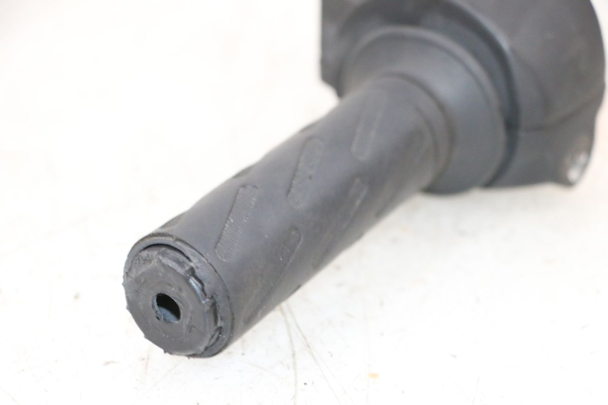 photo de PRZEŁĄCZNIK PRAWY PEUGEOT KISBEE 2T 50 (2010 - 2017) - Widok ogólny