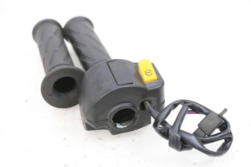 photo de PRZEŁĄCZNIK PRAWY PEUGEOT KISBEE 4T 50 (2010 - 2017) - Inny kąt widzenia