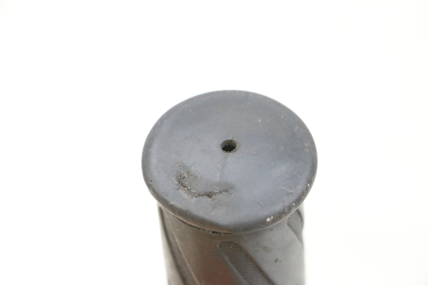 photo de PRZEŁĄCZNIK PRAWY PEUGEOT KISBEE 4T 50 (2010 - 2017) - Szczegół części