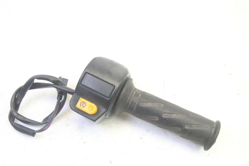 photo de PRZEŁĄCZNIK PRAWY PEUGEOT KISBEE 4T 50 (2010 - 2017) - Widok główny