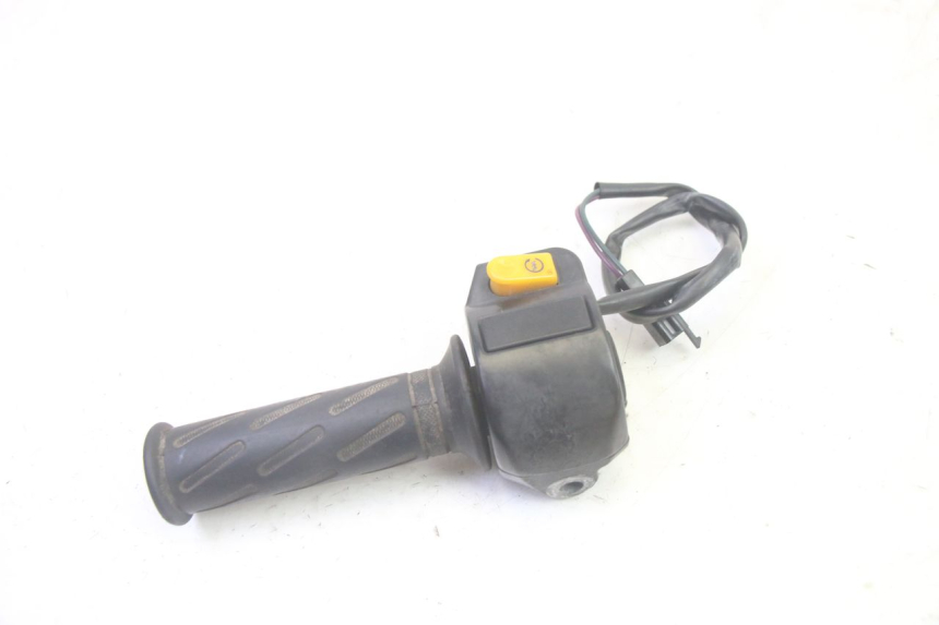 photo de PRZEŁĄCZNIK PRAWY PEUGEOT KISBEE 4T 50 (2010 - 2017) - Inny kąt widzenia