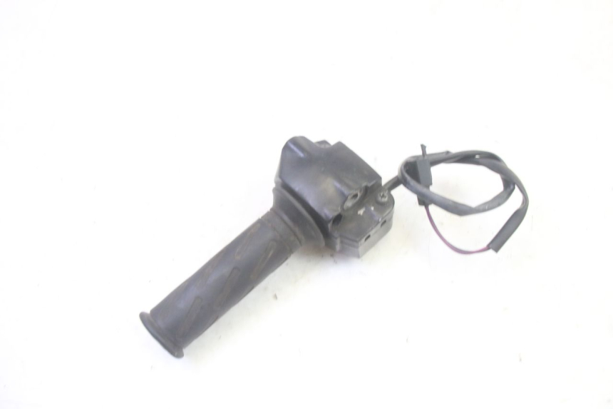 photo de PRZEŁĄCZNIK PRAWY PEUGEOT KISBEE 4T 50 (2010 - 2017) - Zbliżenie techniczne