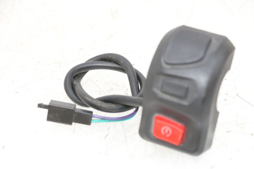 photo de PRZEŁĄCZNIK PRAWY PEUGEOT KISBEE 4T 50 (2010 - 2017) - Widok główny