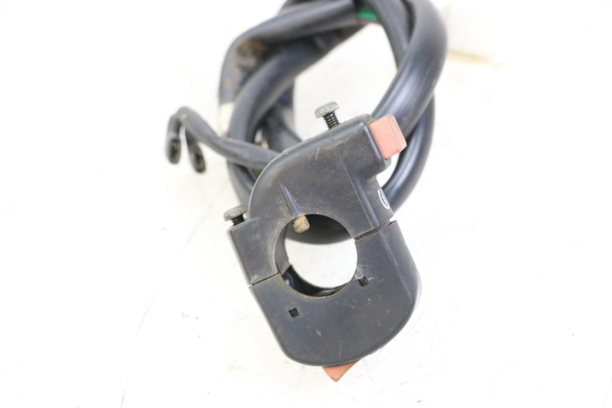 photo de PRZEŁĄCZNIK PRAWY KYMCO STRYKER OFF ROAD 125 (1999 - 2005) - Szczegół części