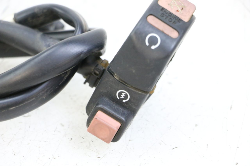 photo de PRZEŁĄCZNIK PRAWY KYMCO STRYKER OFF ROAD 125 (1999 - 2005) - Widok ogólny