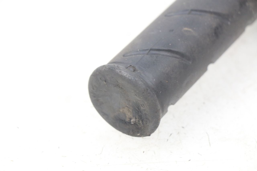 photo de PRZEŁĄCZNIK PRAWY PEUGEOT LUDIX 50 (2008 - 2017) - Inny kąt widzenia