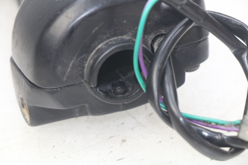 photo de PRZEŁĄCZNIK PRAWY PEUGEOT LUDIX 50 (2005 - 2007) - Szczegół części