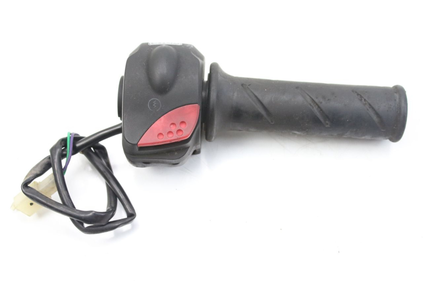 photo de PRZEŁĄCZNIK PRAWY PEUGEOT LUDIX 50 (2008 - 2017) - Widok główny