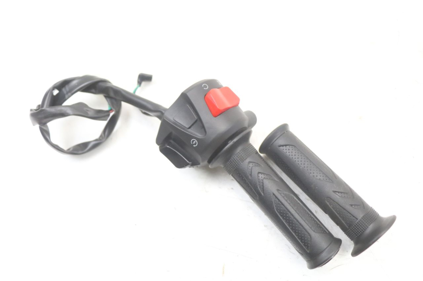 photo de PRZEŁĄCZNIK PRAWY MASAI SCRAMBLER SPORT 125 (2021 - 2025) - Widok główny