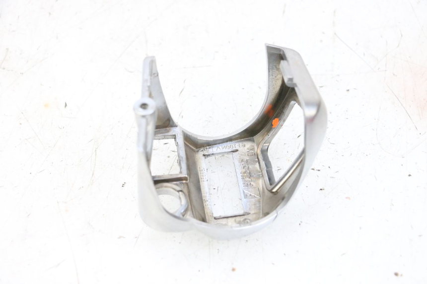 photo de PRZEŁĄCZNIK PRAWY PIAGGIO MP3 HPE 300 (2019 - 2026) - Zoom stanu zużycia