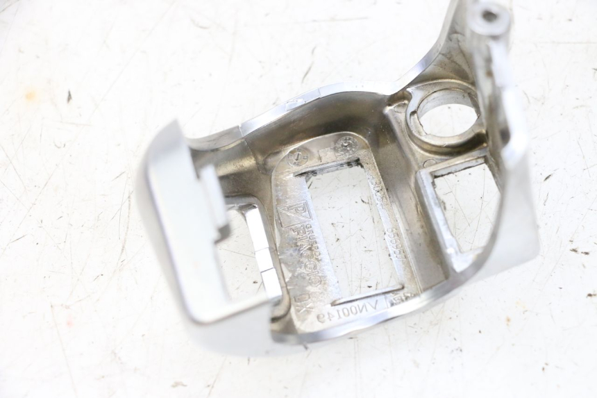 photo de PRZEŁĄCZNIK PRAWY PIAGGIO MP3 HPE 300 (2019 - 2026) - Inny kąt widzenia